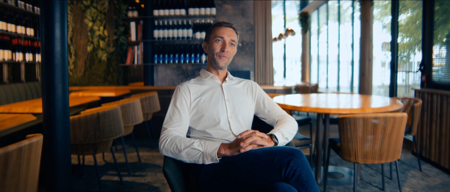 Image extraite d’une vidéo corporate tournée en entreprise