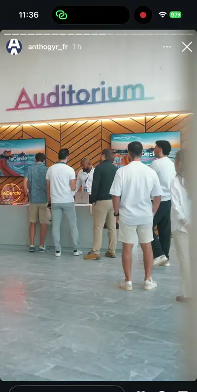 Story Instagram d'Anthogyr France devant l'auditorium du Connecteur